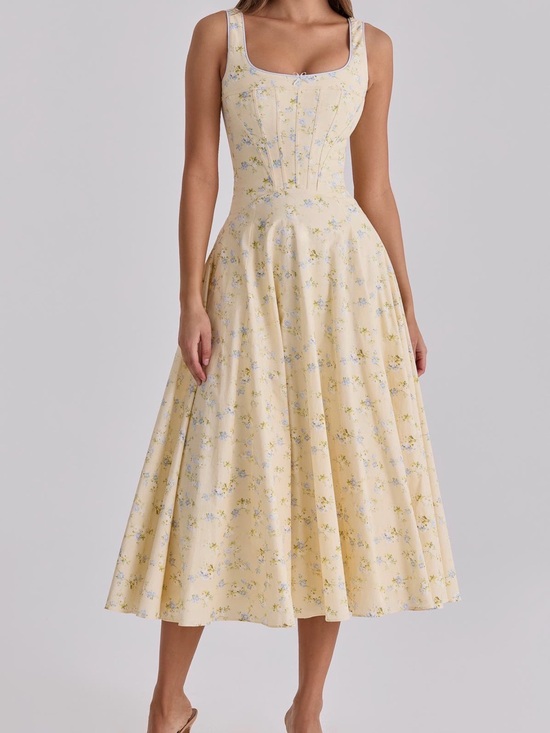 House of CB Dresses & Skirts - BNWT House Of CB Jaime Floral Stretch Cotton Dress